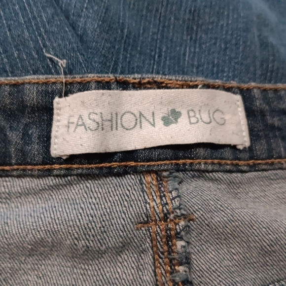 Woman's Jeans Size 30W - Picture 3 of 4